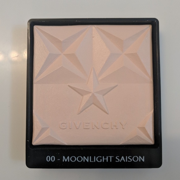 Givenchy Healthy Glow Powder - Picture 1 of 3